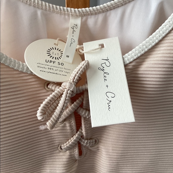 NWT Rylee + Cru Ribbed Onepiece Swimsuit (Shell) - Picture 3 of 5